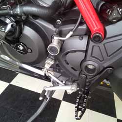 Project Diavel: DUCABIKE Shift Side Peg, Water Pump Cover, Alternator Cover, Shock Adjuster - April 2015